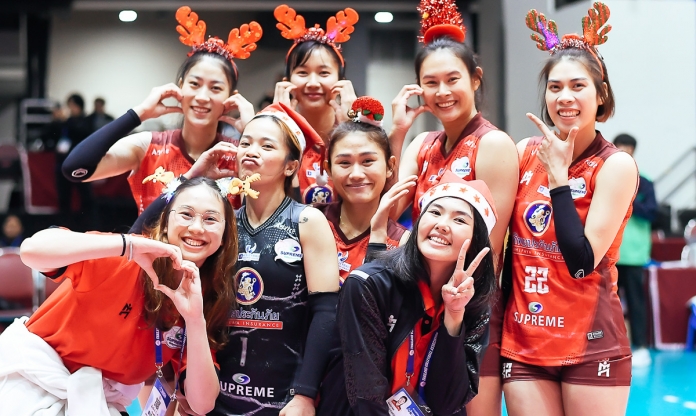 Kiều Trinh, Lâm Oanh nhận mưa lời khen từ người hâm mộ bóng chuyền Thái Lan
