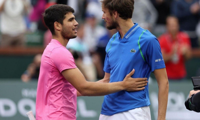 Đả bại Daniil Medvedev, Carlos Alcaraz bảo vệ thành công chức vô địch Indian Wells