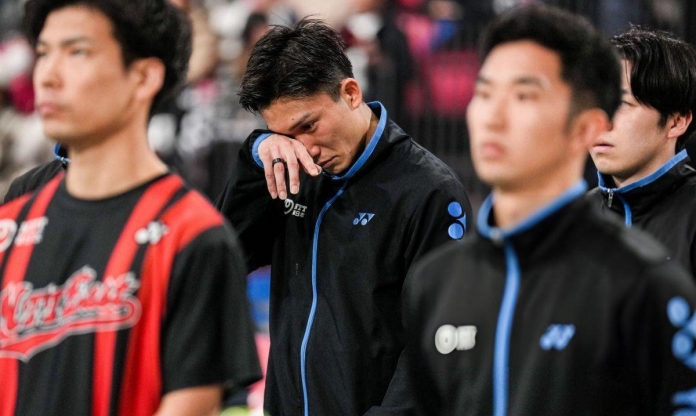 Cựu số 1 thế giới Kento Momota giã từ ĐTQG Nhật Bản