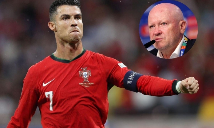 HLV Cộng hòa Séc: 'Tôi ngả mũ thán phục Ronaldo'