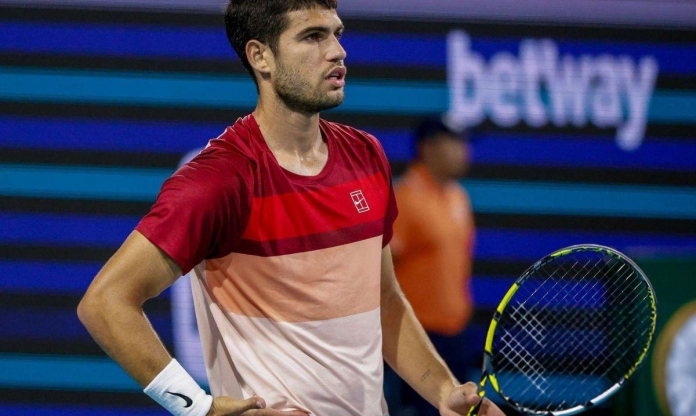 Alcaraz gác vợt ngay ở trận ra quân Miami Open