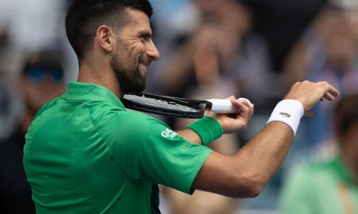 Djokovic lần thứ 9 lọt chung kết Miami Open, chính thức xô đổ kỉ lục