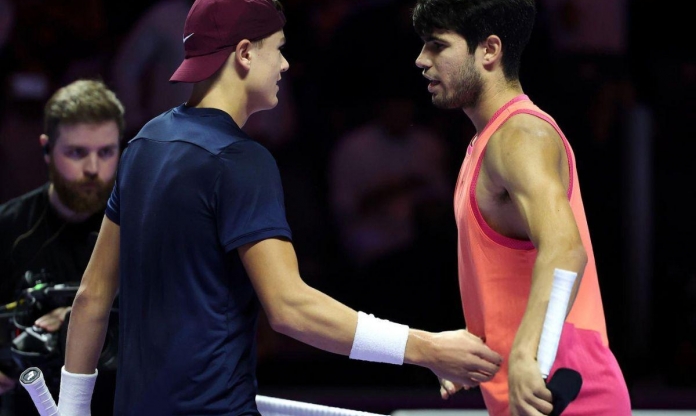 Thua sốc Rune, Alcaraz chưa có lần thứ 3 vô địch Barcelona Open