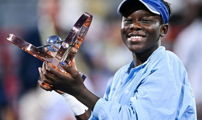Hạ nhà vô địch Grand Slam, hiện tượng 18 tuổi đăng quang Rogers Cup 2025