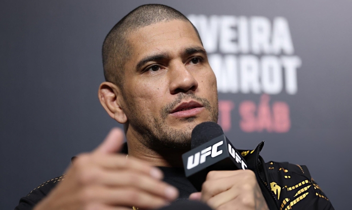 Alex Pereira thách thức Jon Jones sau diễn biến hỗn loạn ở UFC 321