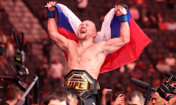 UFC 323: Bất ngờ nối tiếp bất ngờ, tân vương xuất hiện