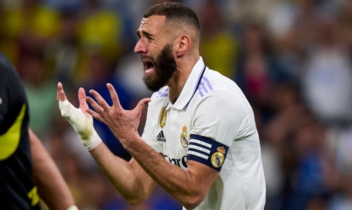 Thất bại bất ngờ, Real Madrid 'biếu' luôn chức vô địch La Liga cho Barca