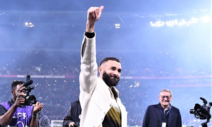 Thay thế Benzema, Real Madrid chiêu mộ luôn tiền đạo lừng danh châu Âu