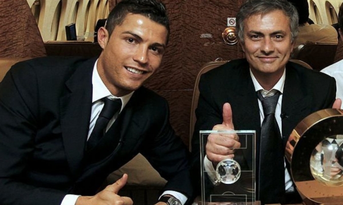 Được Ronaldo chỉ điểm, HLV Mourinho có bến đỗ khủng nhất sự nghiệp?
