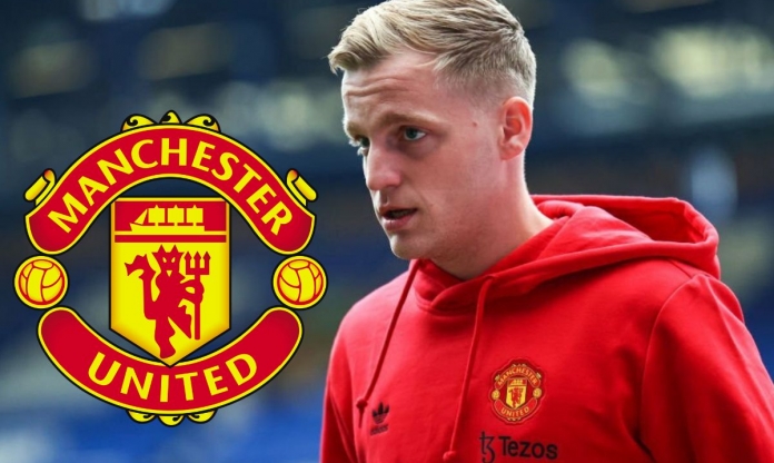 Chốt rời Old Trafford, Van de Beek được CLB đối thủ của MU nhắm đến?