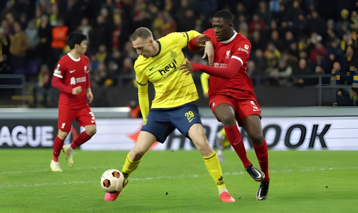 Kết quả cúp C2 hôm nay 15/12: Liverpool ngã ngựa, Roma đá play-off