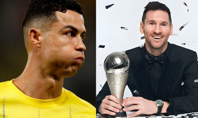 Ronaldo nhận hậu quả khi nói The Best và Quả bóng vàng mấy uy tín