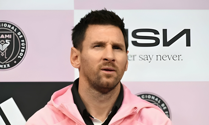 Messi khiến tất cả nể phục bởi đức tính 'ăn quả nhớ kẻ trồng cây'