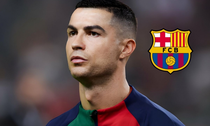Bộ kỹ năng độc đáo của Ronaldo khiến huyền thoại Barca choáng váng