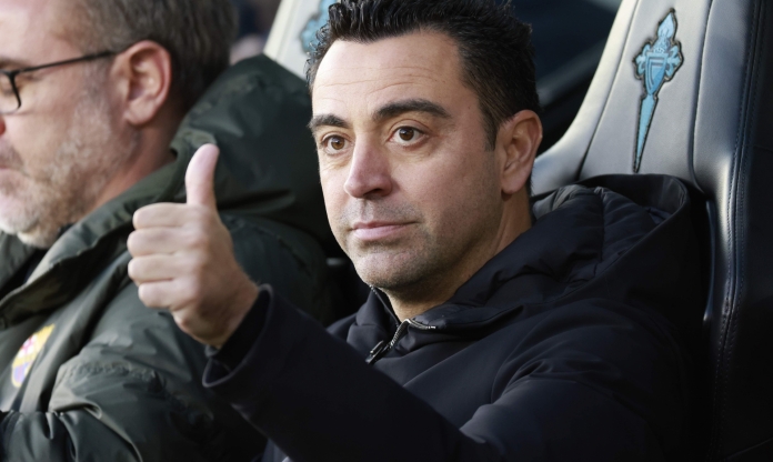 HLV Xavi quyết định ở lại Barcelona