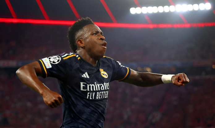 Vinicius đi vào lịch sử Cúp C1, sánh ngang thần tượng Ronaldo