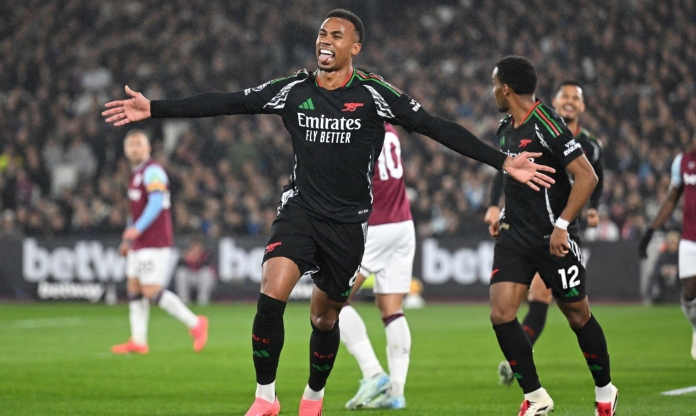 7 bàn trong hiệp 1, Arsenal nhấn chìm West Ham bằng 'cơn mưa bàn thắng'