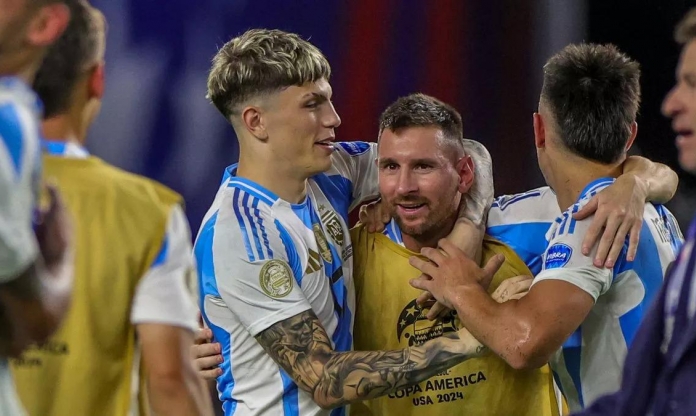 Garnacho chính thức vượt mặt Messi
