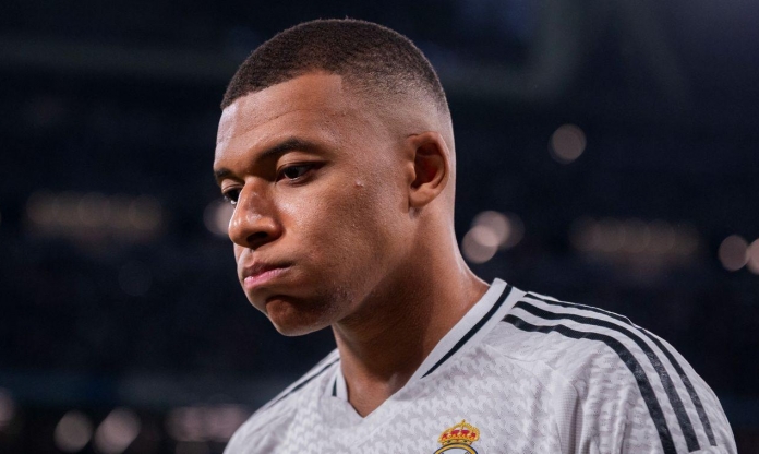 Đội bóng của Mbappe chính thức xuống hạng