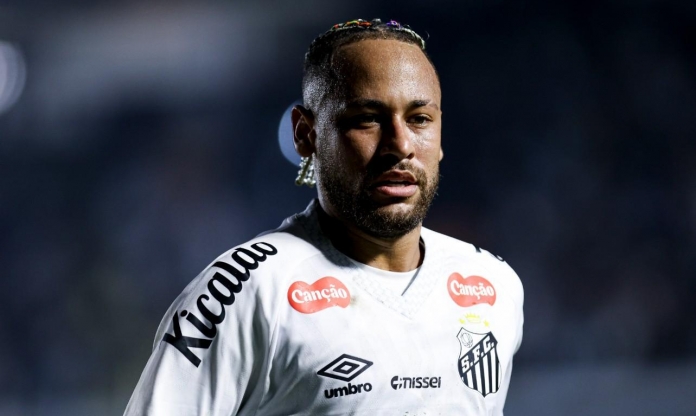 Neymar tiếp tục 'ngậm đắng nuốt cay' tại Santos
