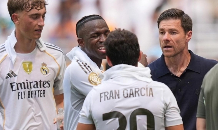 Real Madrid bị phá hoại, lộ diện loạt 'cừu đen' lật đổ Xabi Alonso