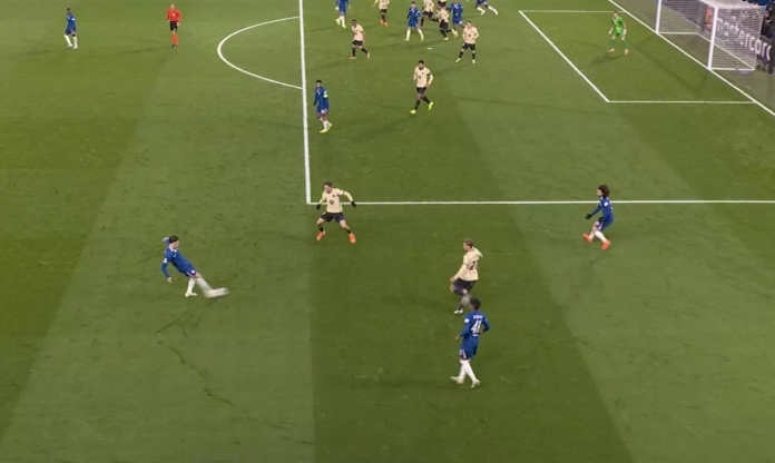 Barca bị trọng tài 'cướp' bàn thắng trong trận thua Chelsea?