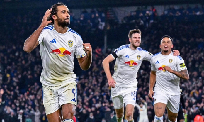 Chelsea gục ngã trước tiền đạo bị lãng quên ở Ngoại hạng Anh