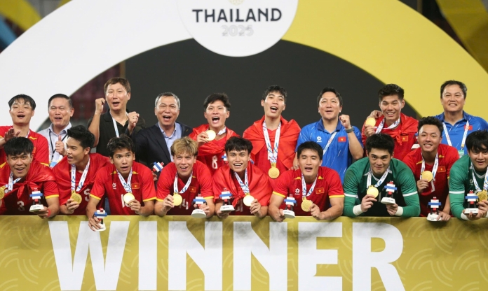 CĐV Thái Lan tuyên bố trọng tài đã thiên vị U22 Việt Nam