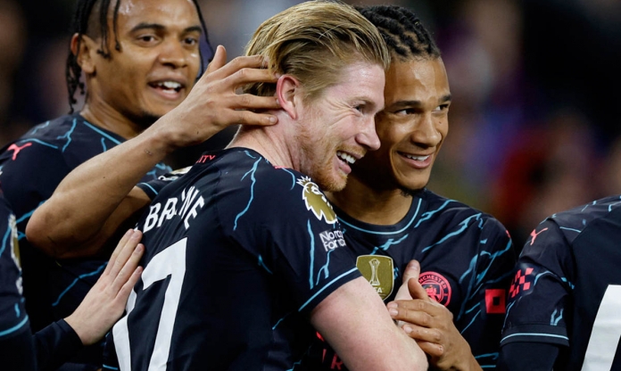 Man City đánh bại Brighton: Nhà Vua bắt đầu… chạy