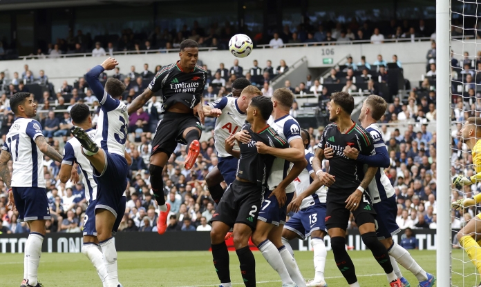 Arsenal và Tottenham chơi trận derby London ngoài lãnh thổ Anh