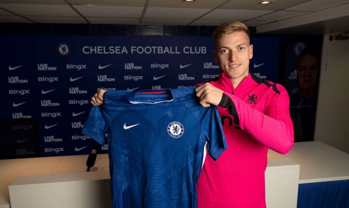 Giroud nhắn gửi Liam Delap về 'Lời nguyền số 9' tại Chelsea