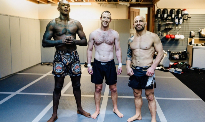 Mark Zuckerberg khoe cơ bắp săn chắc tập luyện cùng nhà vô địch UFC