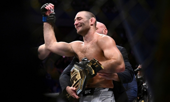 Nhà vô địch hạng trung UFC Sean Strickland giúp cảnh sát bắt tội phạm