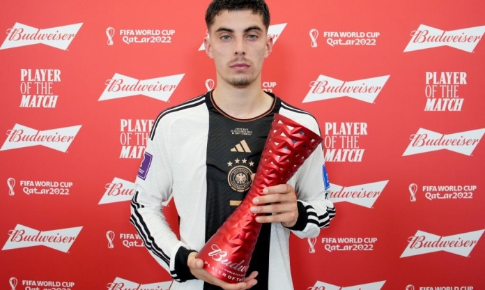 Biểu cảm 'lạ' của Kai Havertz khi nhận giải Cầu thủ hay nhất trận tại World Cup 2022