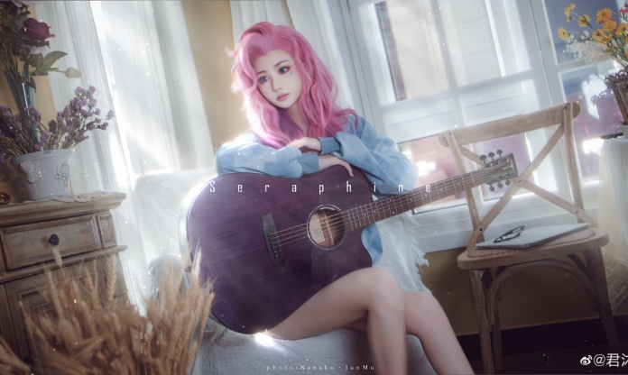 Cosplay Seraphine trong LMHT cực kỳ mãn nhãn