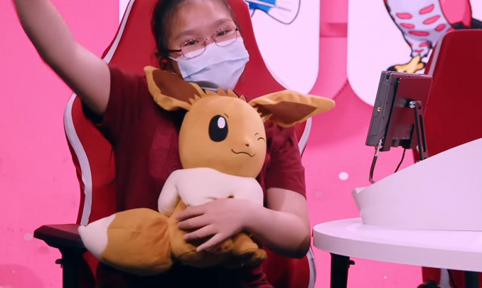 Nữ game thủ 11 tuổi gốc Việt vô địch giải Pokemon quốc tế