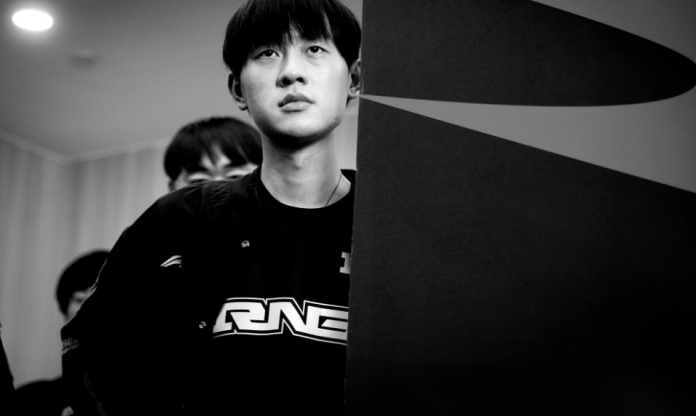 Nhà đương kim vô địch RNG sẽ phải ngồi nhà xem MSI 2023