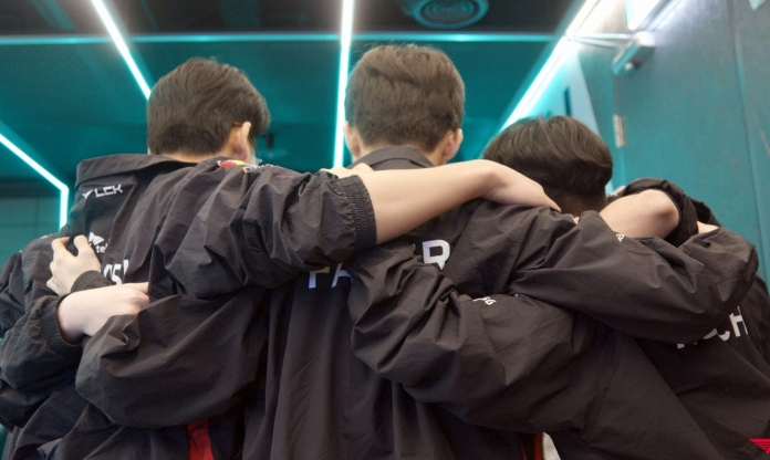 Thảm bại trước GEN tại chung kết LCK, T1 có còn cơ hội tới MSI 2023?