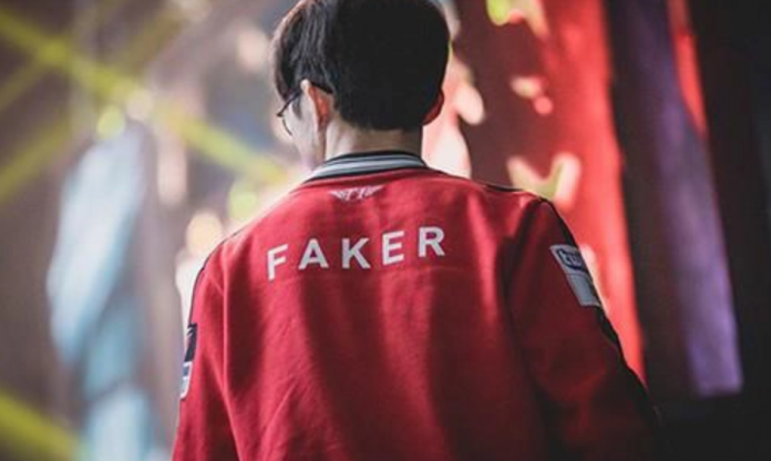 Faker sẽ phải ngồi dự bị trong bao lâu?