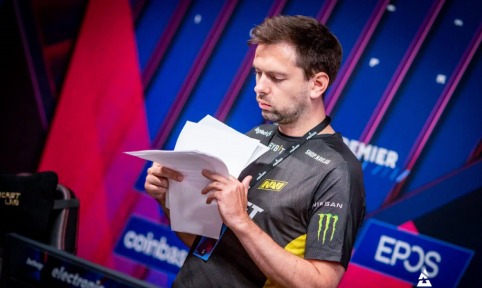 CSGO: s1mple vắng mặt, NAVI đưa luôn HLV vào thi đấu