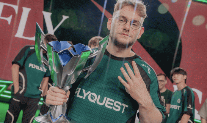 Fan cứng của SofM được vinh danh là tuyển thủ xuất sắc nhất Bắc Mỹ