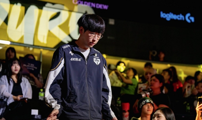 HLV GEN: ‘Chúng tôi tuyển Duro không phải vì hết tiền'