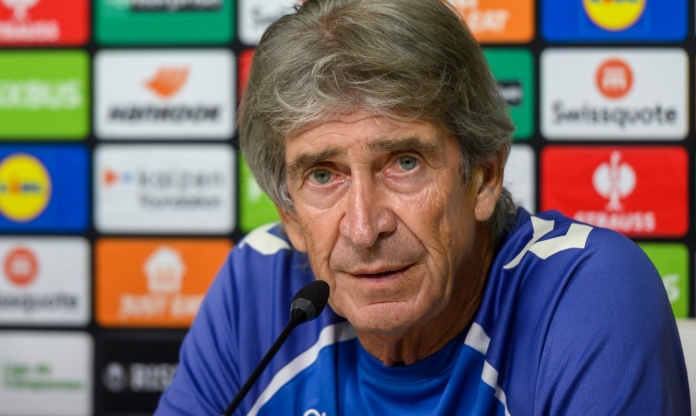 Thầy của Antony đòi lột xác bóng đá theo kiểu... bóng rổ!