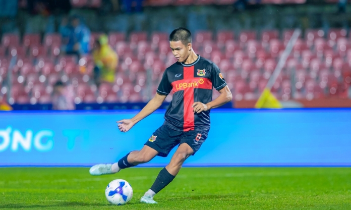 ĐỘC LẠ: Việt kiều đắt hơn Hoàng Đức, Tiến Linh bị loại ở U22 VN