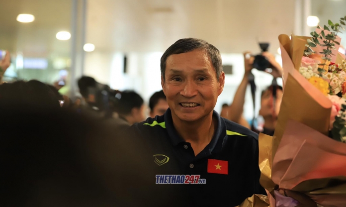 HLV Mai Đức Chung: 'ĐT nữ Việt Nam xin hứa sẽ đá tốt hơn'