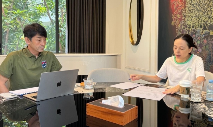 Madam Pang triệu tập HLV Ishii, họp bàn quan trọng cho ĐT Thái Lan