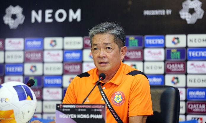 HLV đội của Huỳnh Như hết lời ca ngợi CLB của Singapore