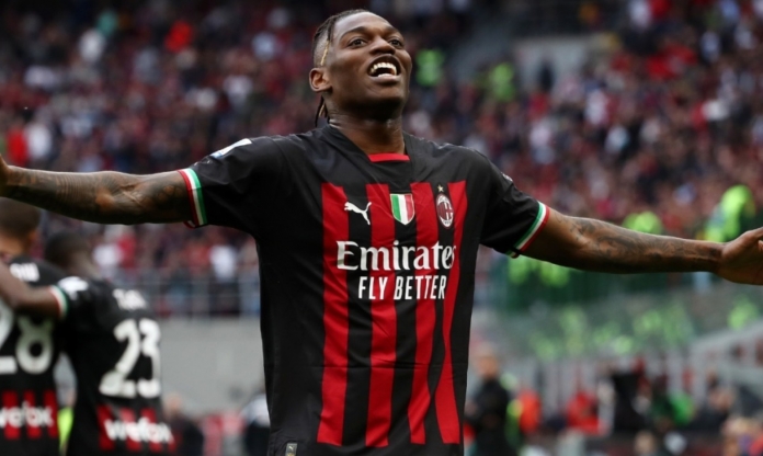 AC Milan đón trụ cột trở lại trước bán kết lượt về C1 với Inter Milan