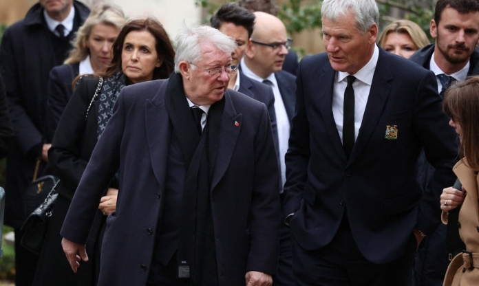Sir Alex Ferguson cùng nhiều sao MU dự đám tang Sir Bobby Charlton