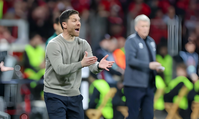 Xabi Alonso dụng binh xuất thần, West Ham chỉ biết 'nằm im' chịu trận